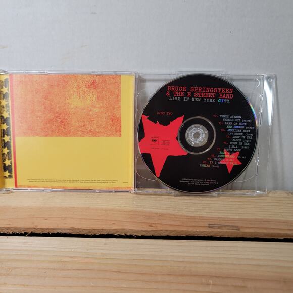 CD Bruce Springsteen & The E Street Band - Live In NYC 2CD Set - Picture 3 of 5